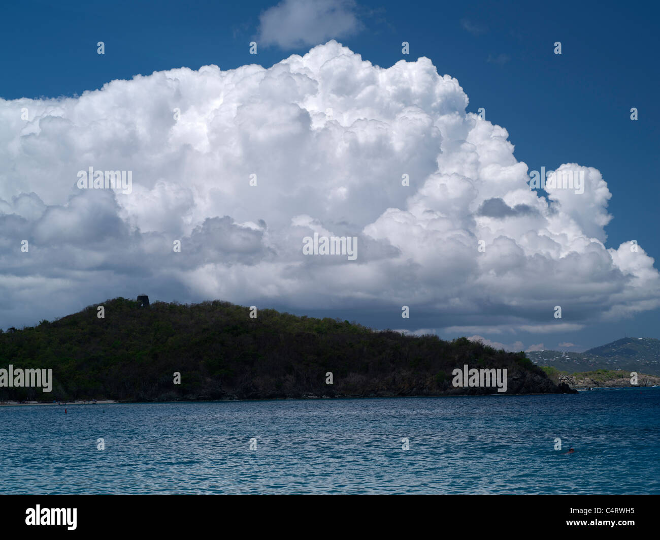 Les nuages. St John. Îles vierges britanniques Banque D'Images