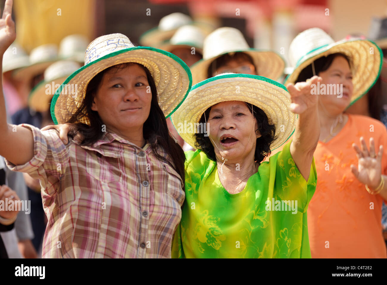 Les thaïlandais célèbre un nouveau moine bouddhiste à l'Uttaradit ville de Thaïlande. Banque D'Images