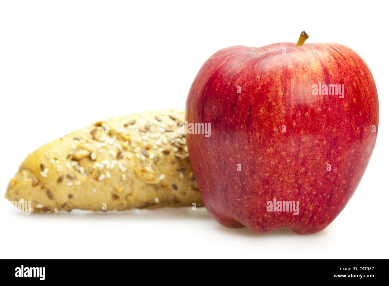 Pain et apple isolated on white Banque D'Images