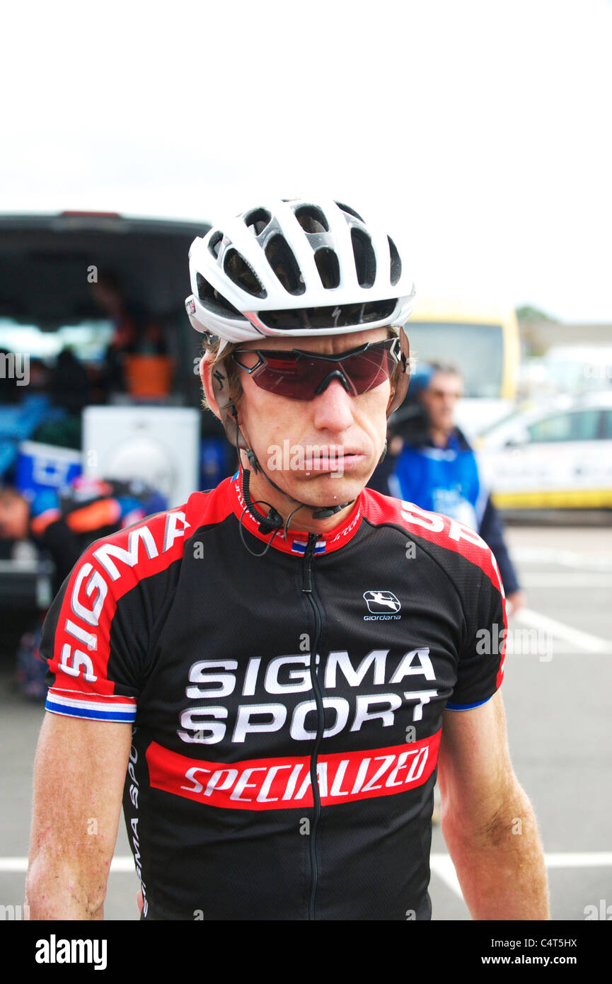 Cycliste Pro Matt Stephens pour l equipe britannique Sigma Sport IG Markets durant la tournee 2010 de la Grande Bretagne Photo Stock Alamy