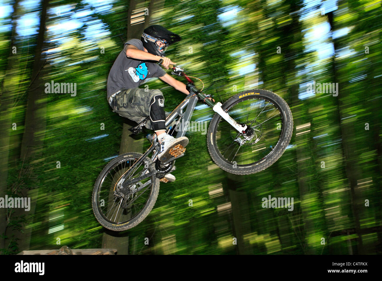 Vtt dirt jump Banque D'Images