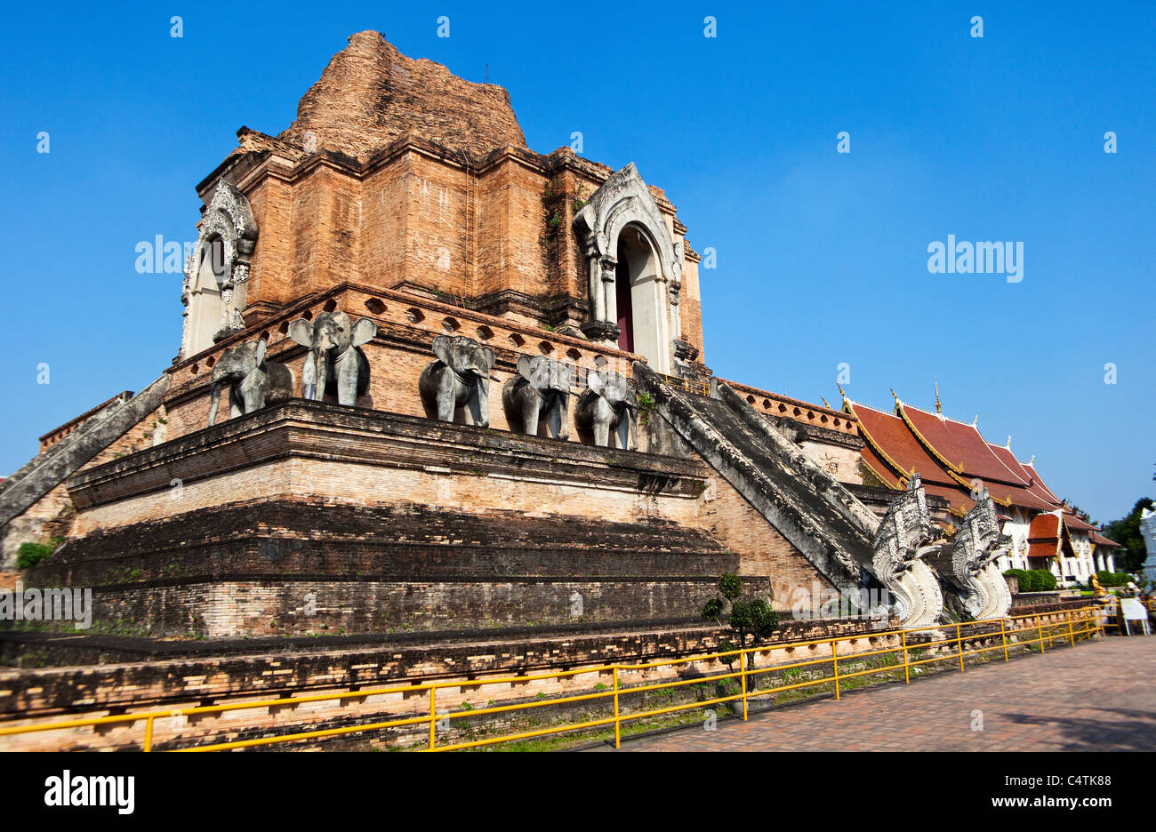 Wat Chedi Luang, Chiang Mai, Thaïlande Banque D'Images Wat Chedi Luang, Chiang Mai, Thaïlande Banque D'Images
