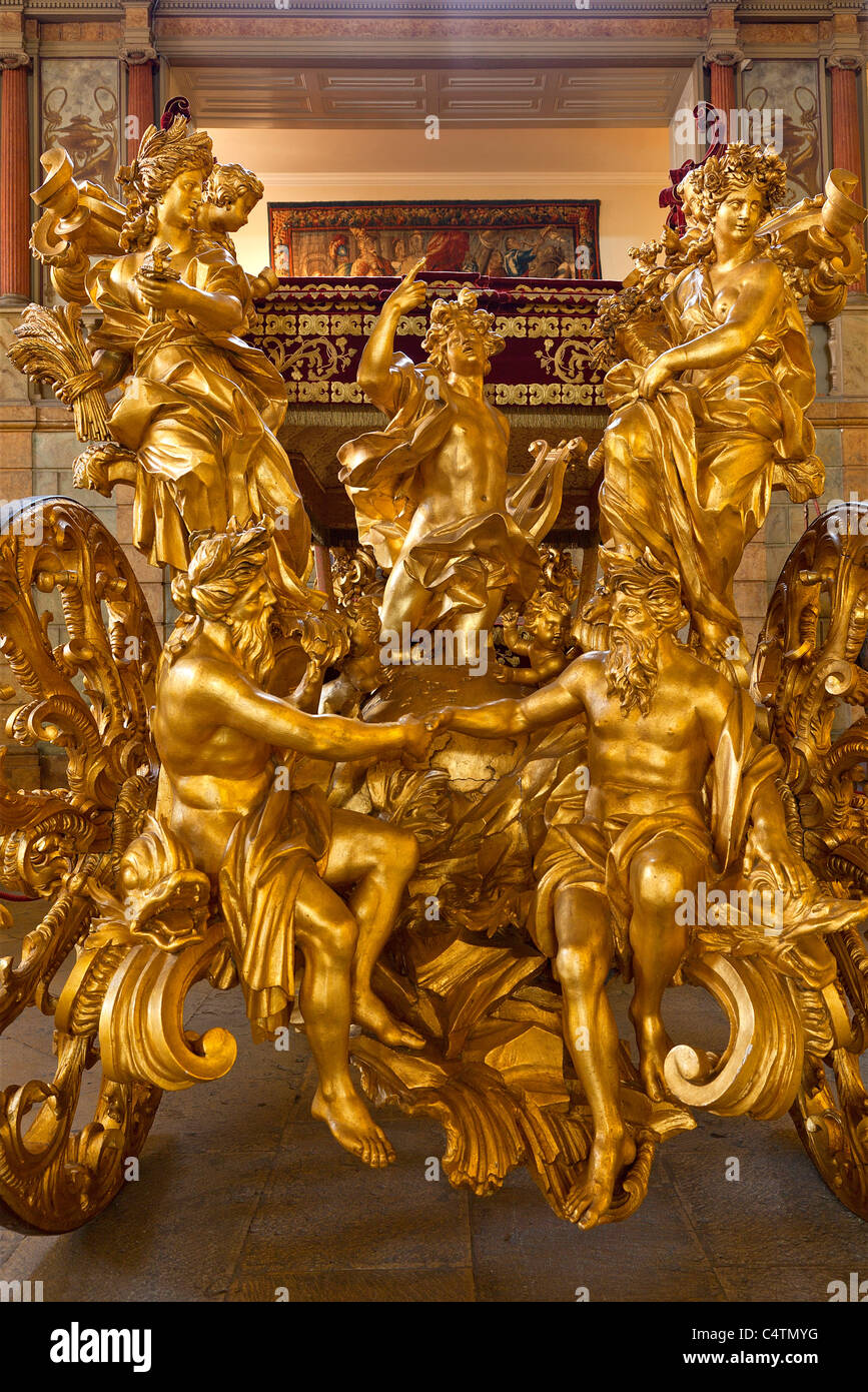 L'Europe, Portugal, calèches dans l'entraîneur National Museum à Lisbonne Banque D'Images