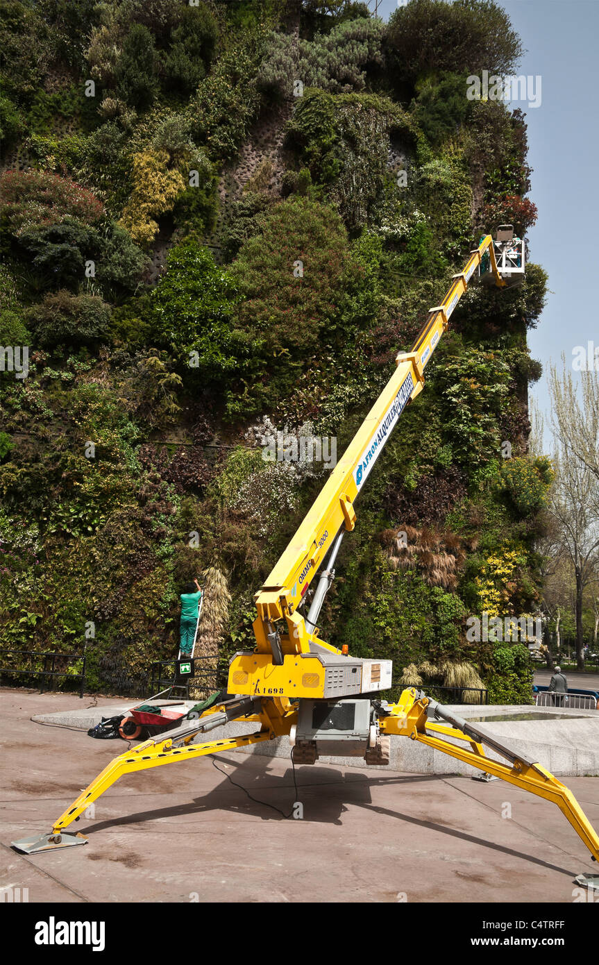 Caixa Forum Madrid Banque D Image Et Photos Alamy