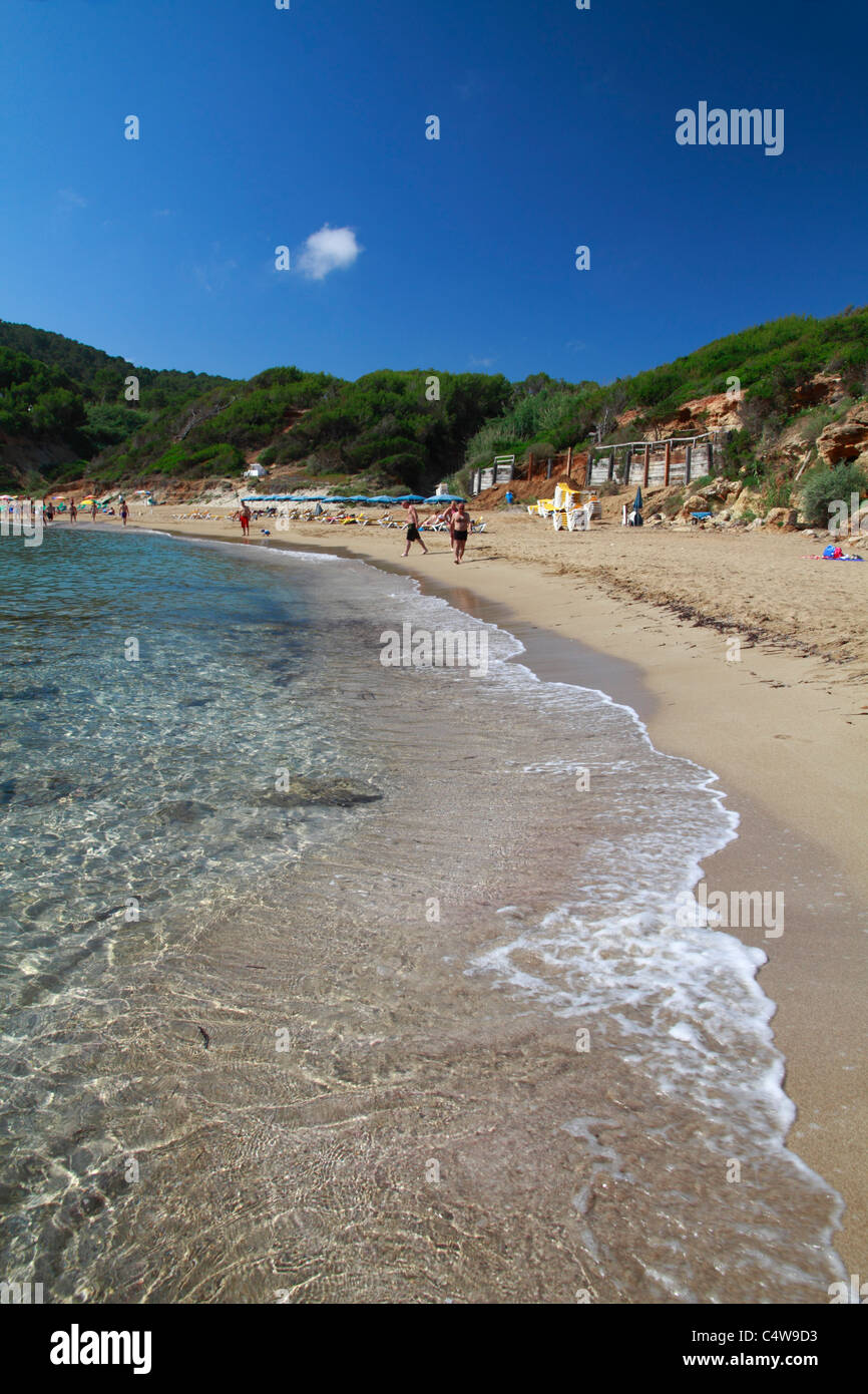Vue de la plage d'Es Figueral, Ibiza, Espagne Banque D'Images