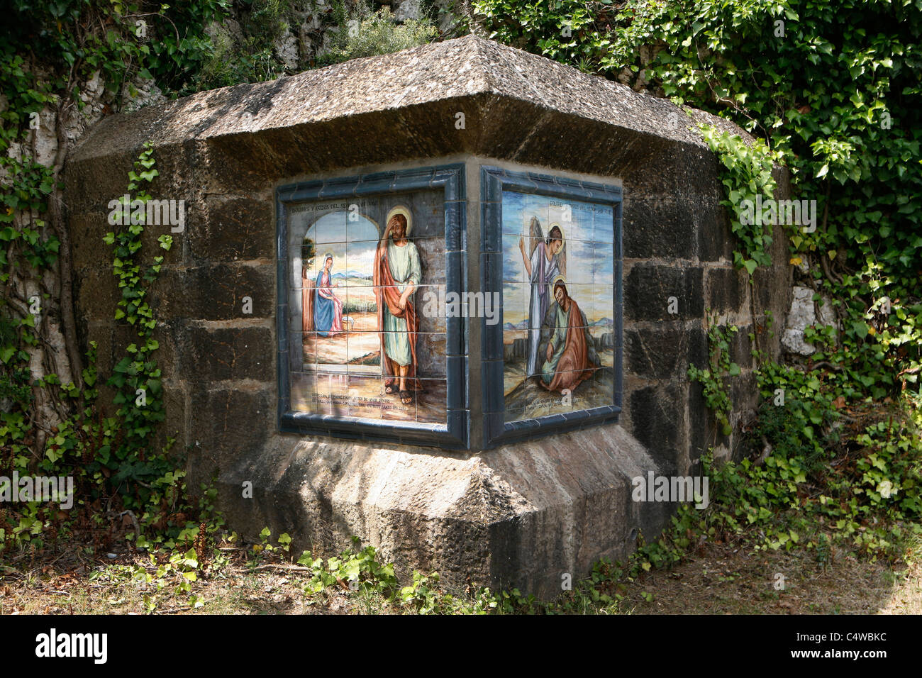 Détail de Torreciudad, un sanctuaire dédié à la Bienheureuse Vierge Marie, construit et restauré par l'Opus Dei. Banque D'Images