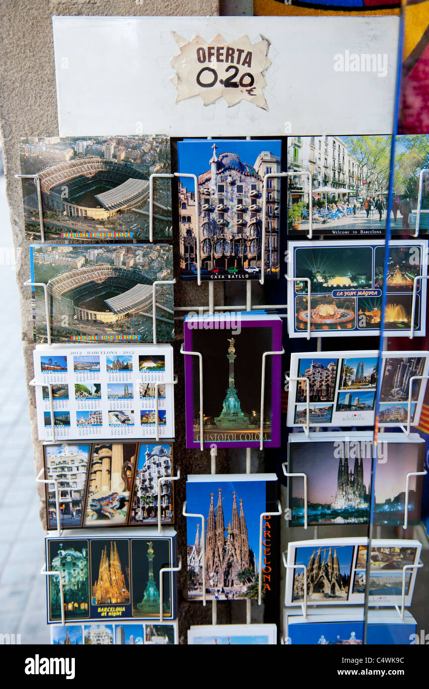 Affichage Carte Postale A Barcelone Espagne Photo Stock Alamy Affichage Carte Postale A Barcelone Espagne Photo Stock Alamy