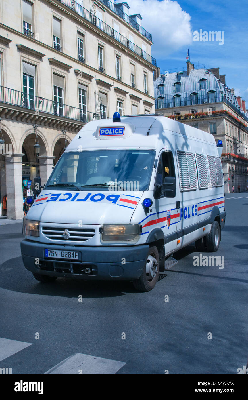 French police vehicle Banque de photographies et d’images à haute ...