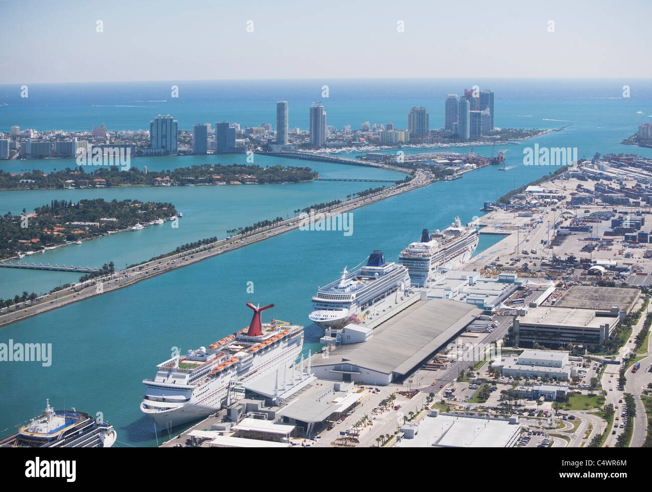 USA,Floride,port de Miami comme vu de l'air Banque D'Images