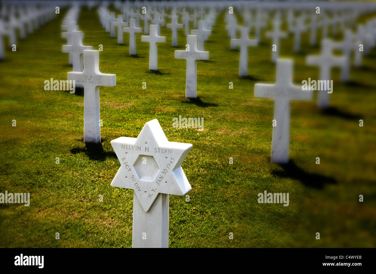 L'étoile de David comme une pierre tombale, Henri-Chapelle American Cemetery and Memorial cimetière Américain à Henri-Chapelle, Belgique Banque D'Images