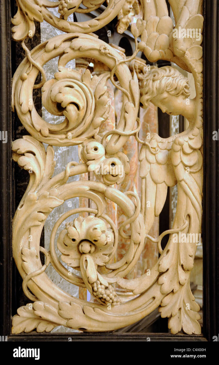 Anvers / Antwerpen, Belgique. Sint Jakobskerk (1491-1656) ; de l'Église retable sculpté Banque D'Images