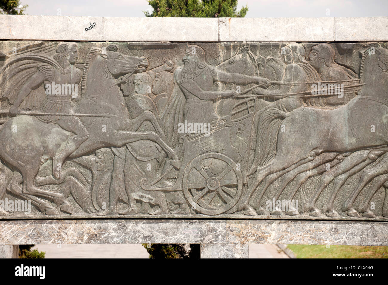 Relief avec scène de guerre antique au monument d'Alexandre le Grand en Grèce, Macédoine, Grèce Banque D'Images