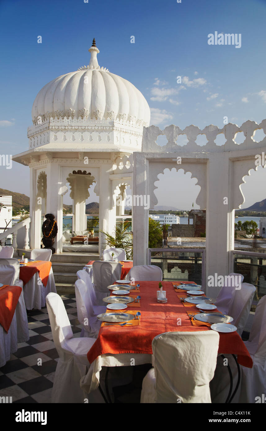 Restaurant du dernier étage de l'hôtel Udai Kothi, Udaipur, Rajasthan, Inde Banque D'Images