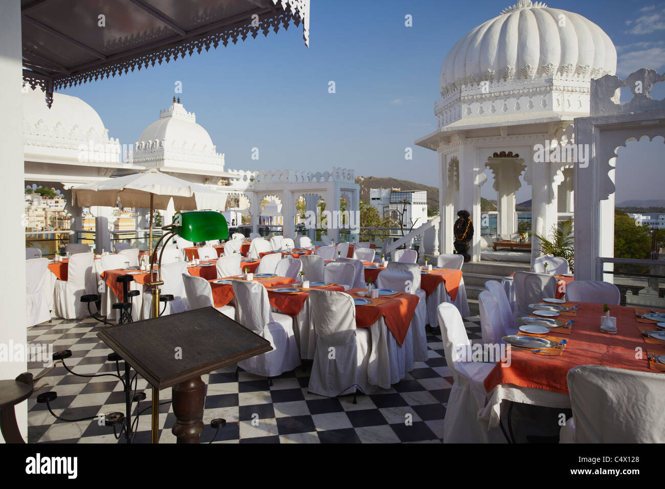 Restaurant du dernier étage de l'hôtel Udai Kothi, Udaipur, Rajasthan, Inde Banque D'Images