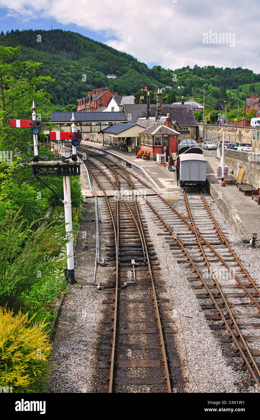 La station de chemin de fer à vapeur de Llangollen, Llangollen, Denbighshire (Sir Ddinbych), pays de Galles, Royaume-Uni Banque D'Images