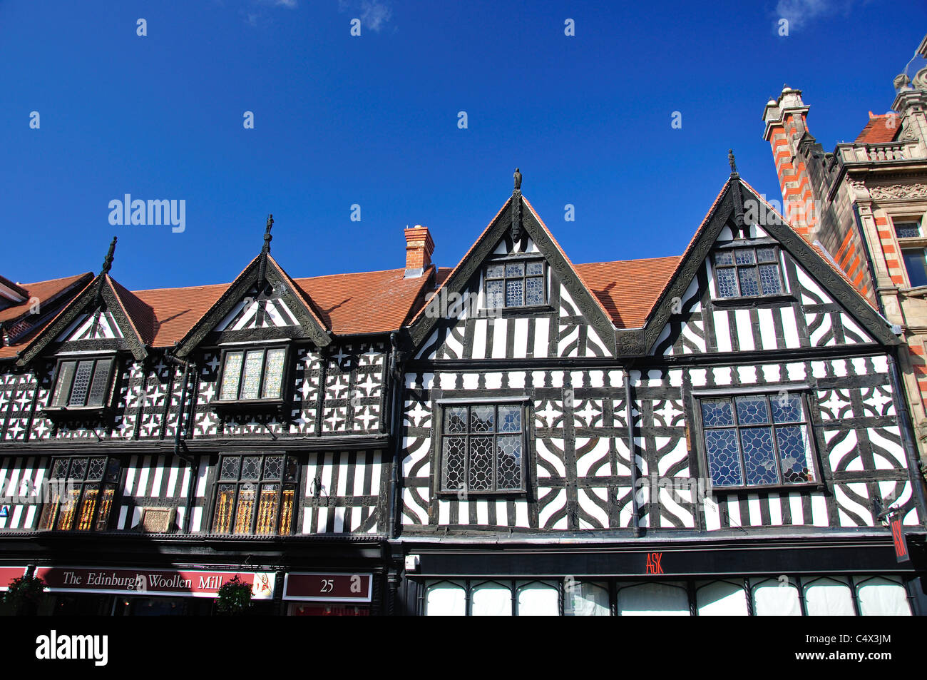 Façades Tudor sur High Street, Shrewsbury, Shropshire, Angleterre, Royaume-Uni Banque D'Images
