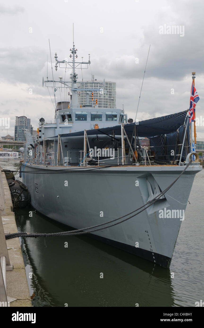 Le HMS Hurworth, Royal Navy Destroyer de classe Hunt Banque D'Images