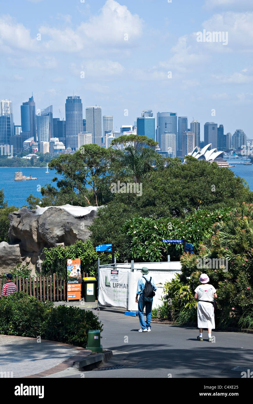 La célèbre ville de Sydney avec l'Opéra et gratte-ciel du centre financier de Taronga Zoo New South Wales Australie Banque D'Images