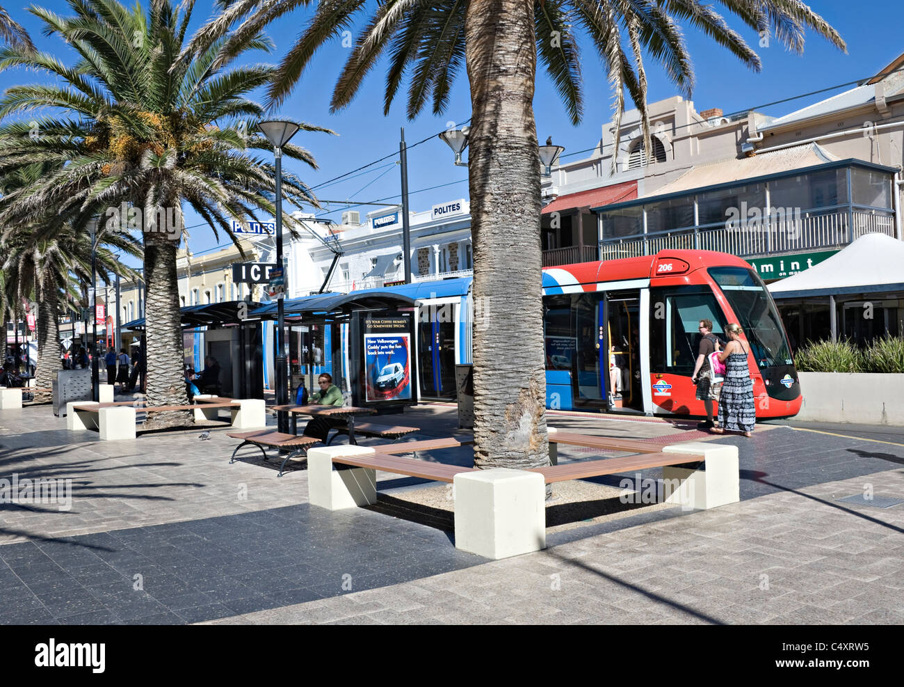 Adelaide Metro moderne au terminus de tram dans la banlieue côtière de Glenelg Australie du Sud Banque D'Images