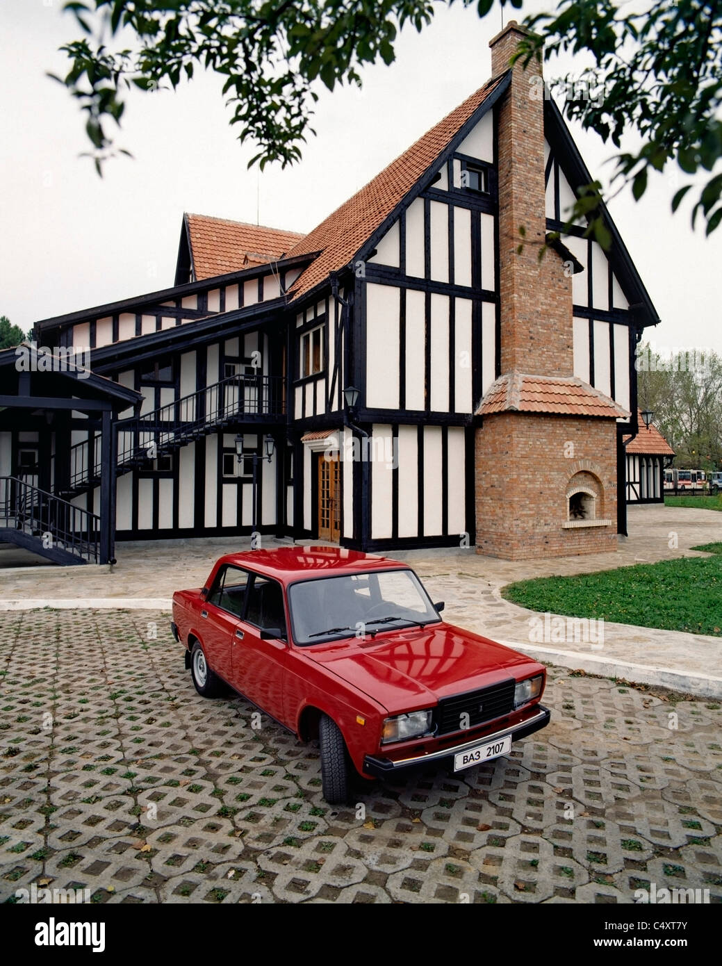 Une nouvelle voiture Lada russe, Sunny Beach Resort, de la mer Noire, la Bulgarie, l'Europe de l'Est Banque D'Images