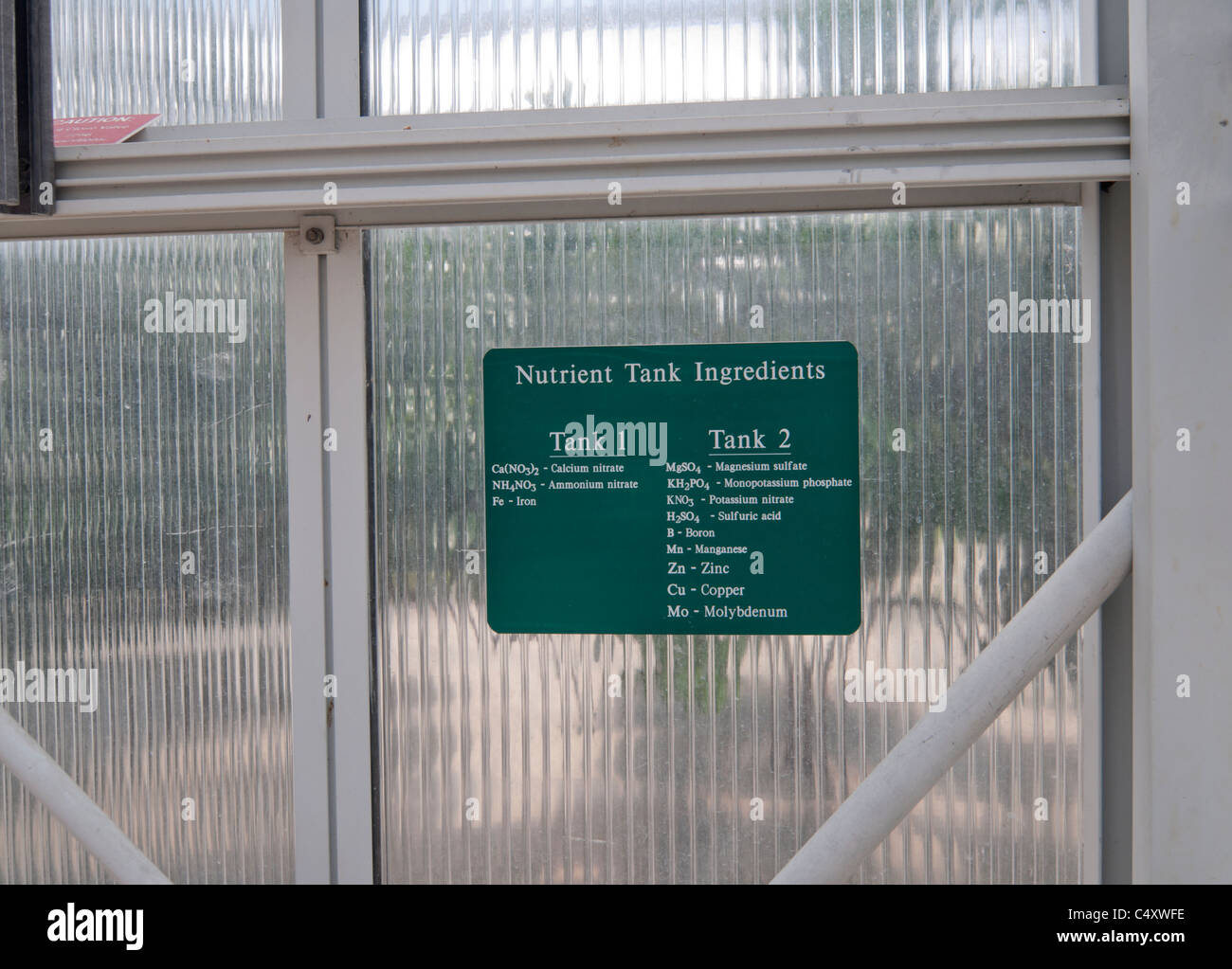 Le parc à thème Epcot Pavillon Terre Walt Disney World Resort Orlando la Floride le derrière La Tour & Graines vivant avec les terres d' Banque D'Images