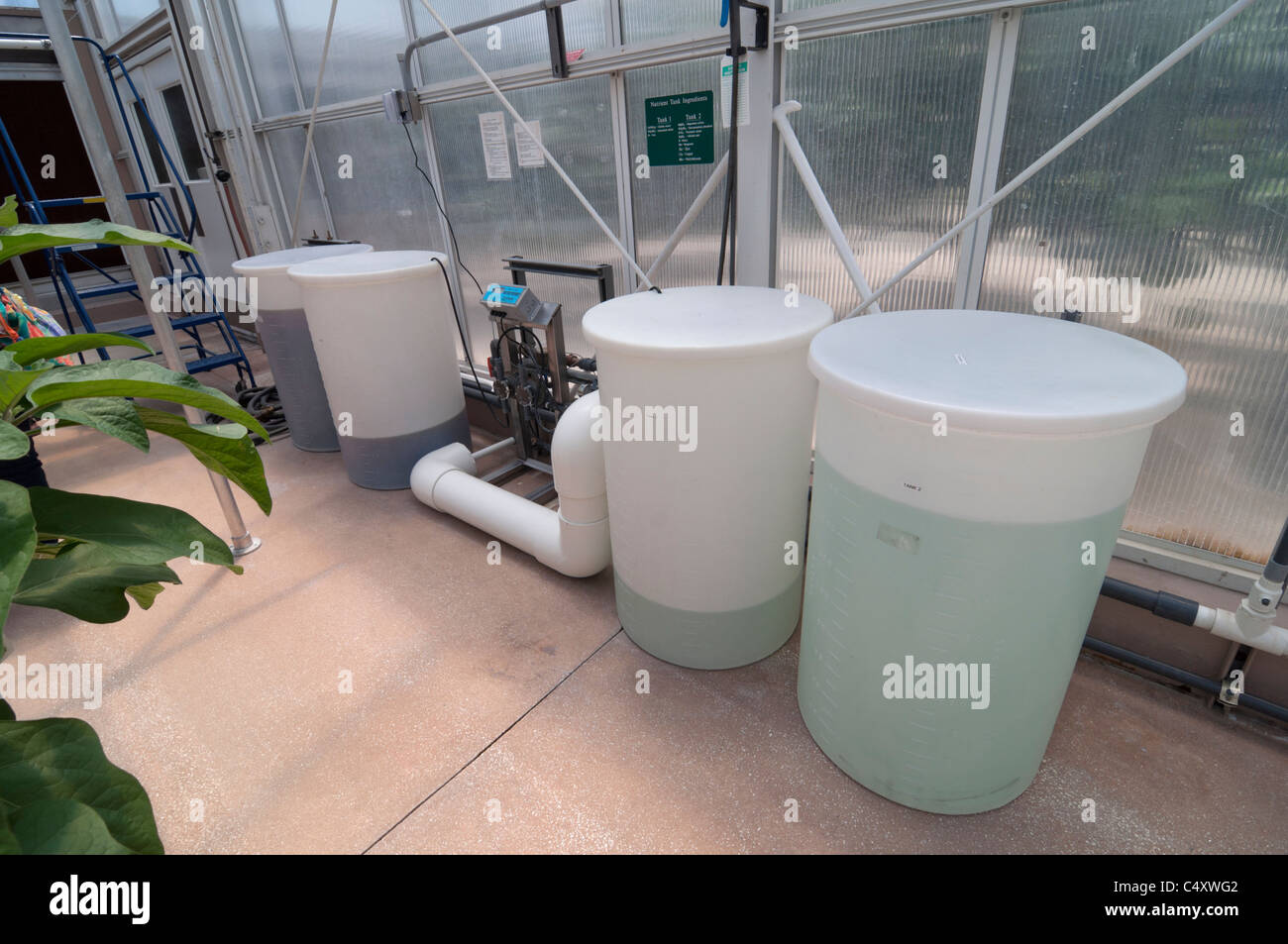 Le parc à thème Epcot Pavillon Terre Walt Disney World Resort Orlando la Floride le derrière La Tour & Graines vivant avec les terres d' Banque D'Images