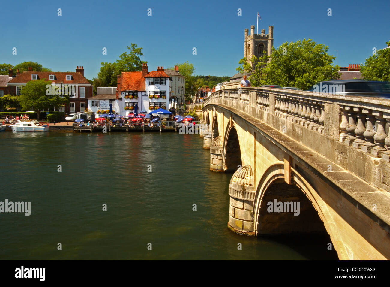 Henley Bridge, conçu par William Hayward, traverse la Tamise, Remenham à Henley-on-Thames, Oxfordshire, UK Banque D'Images