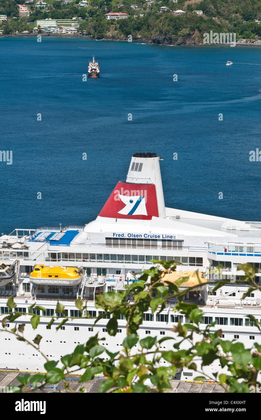 Boudicca, Fred Olsen Cruise Lines, port de Kingstown, Saint Vincent et les Grenadines. Banque D'Images