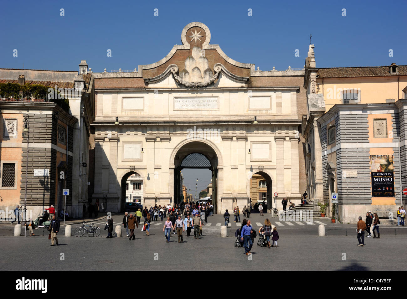 Italie, Rome, Porta del Popolo Banque D'Images