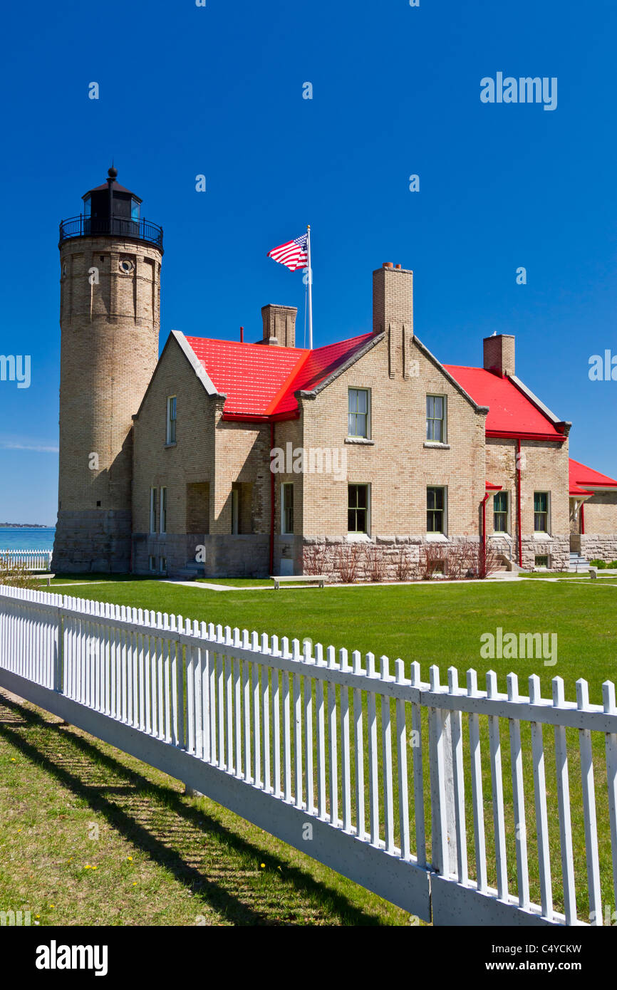 Le vieux phare Mackinac Point, dans la ville de Mackinac, Michigan, USA. Banque D'Images