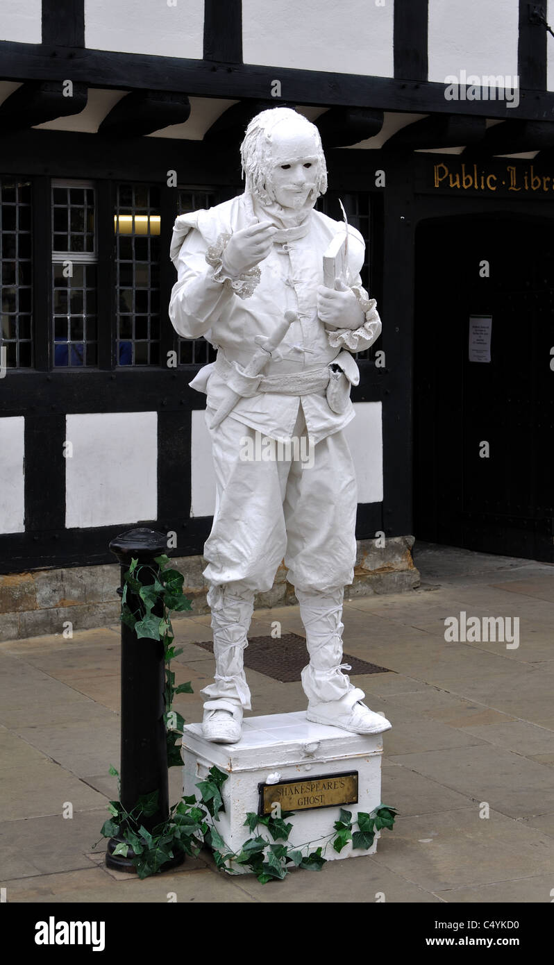 William Shakespeare's ghost statue vivante, Stratford-upon-Avon, Royaume-Uni Banque D'Images