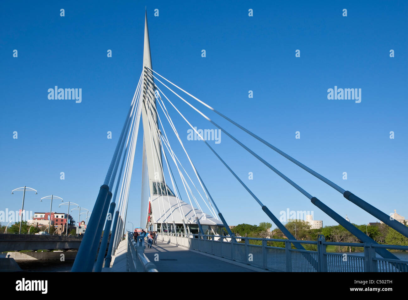 Le pont Esplanade Riel est photographié à Winnipeg Banque D'Images