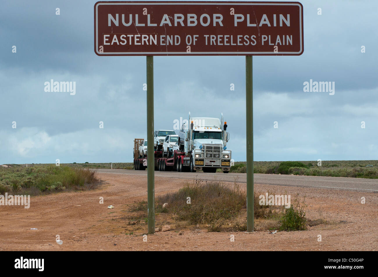 Près de Penong signe à l'extrémité orientale de la plaine du Nullarbor en Australie du Sud Banque D'Images