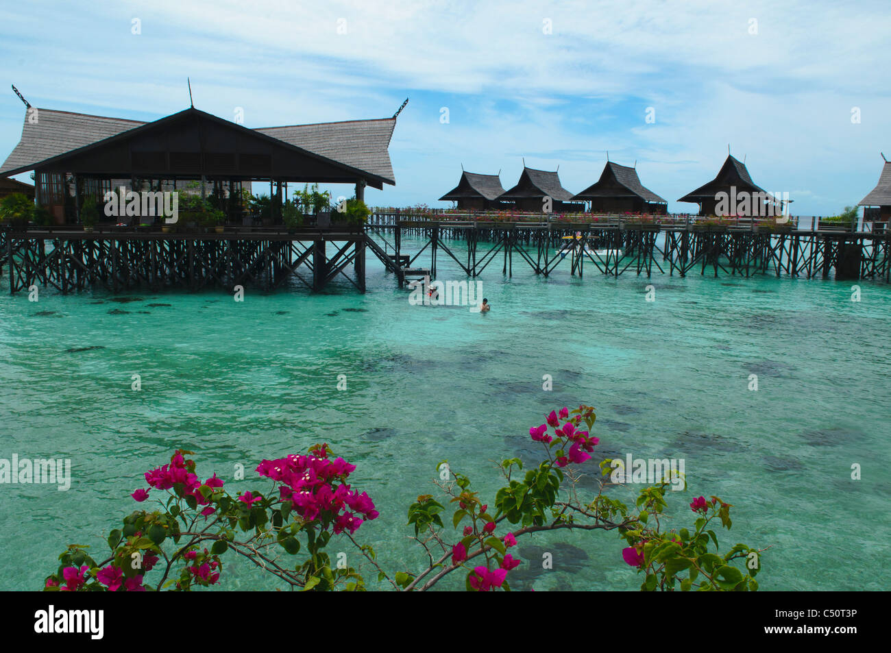 La magnifique Kapalai Water Resort près de l'île de Sipadan, Bornéo, Malaisie Banque D'Images