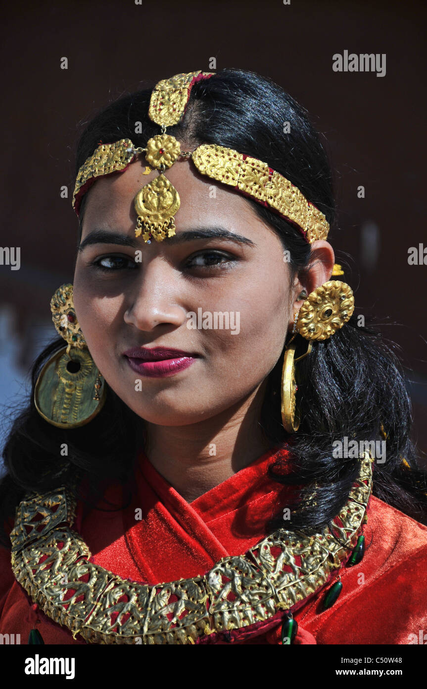 Bride népalais pour son mariage à Katmandou, Népal Banque D'Images
