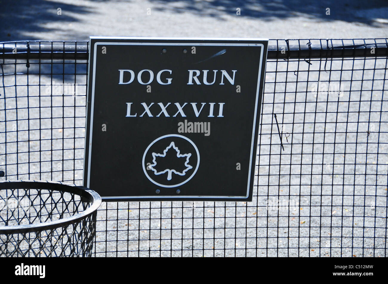Les plaques de rue de New York et Directions Banque D'Images