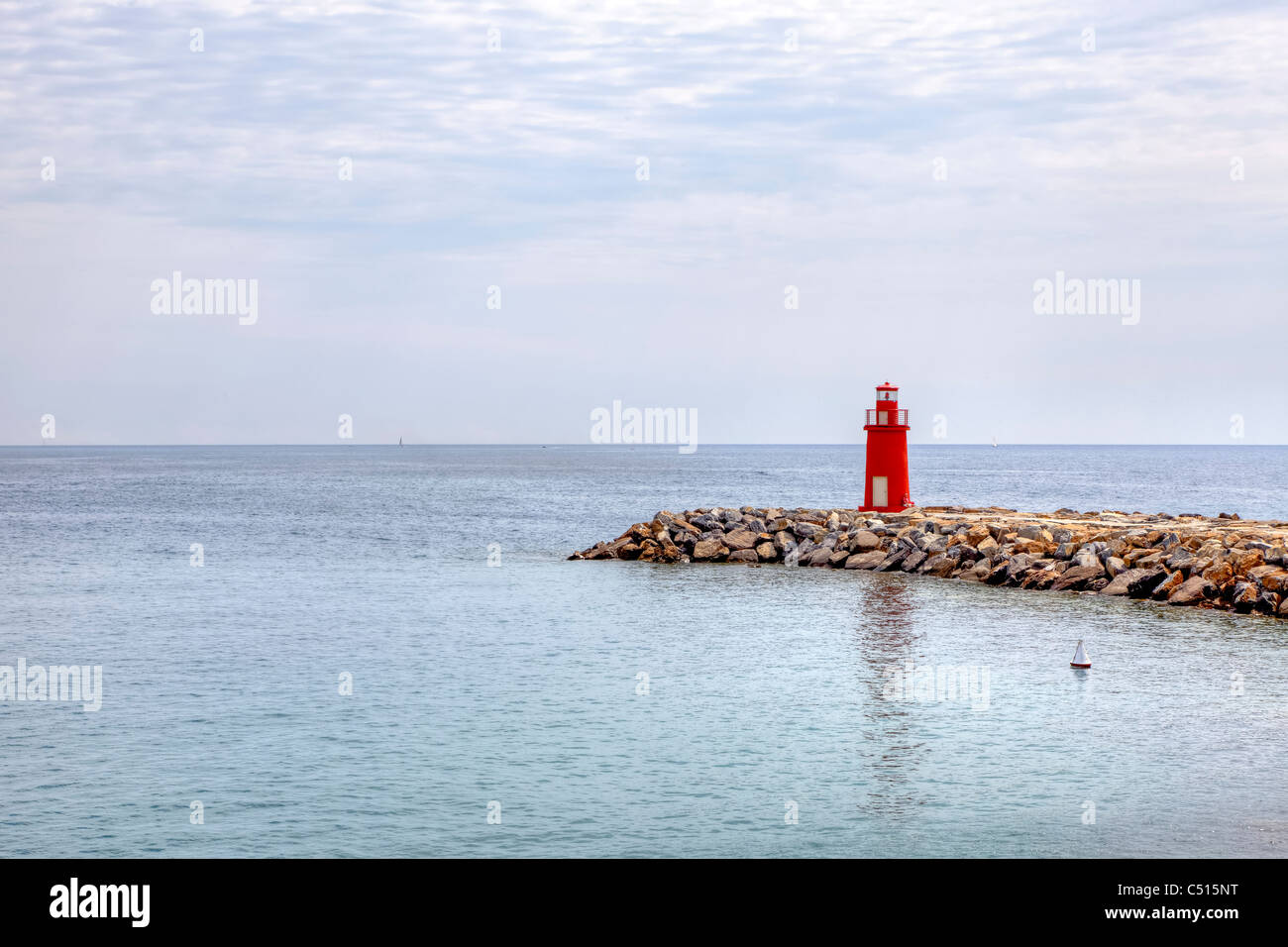 Phare dans le port de Porto Maurizio - Imperia Banque D'Images