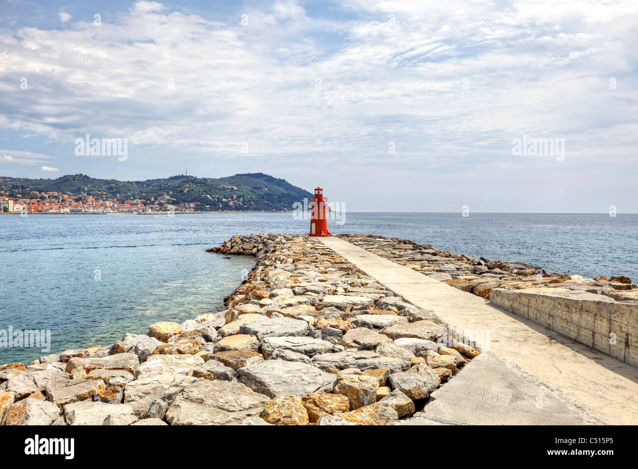 Phare dans le port de Porto Maurizio - Imperia Banque D'Images