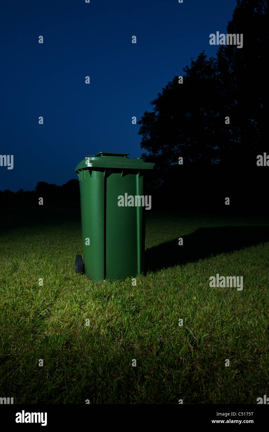 Bac de recyclage vert Banque D'Images