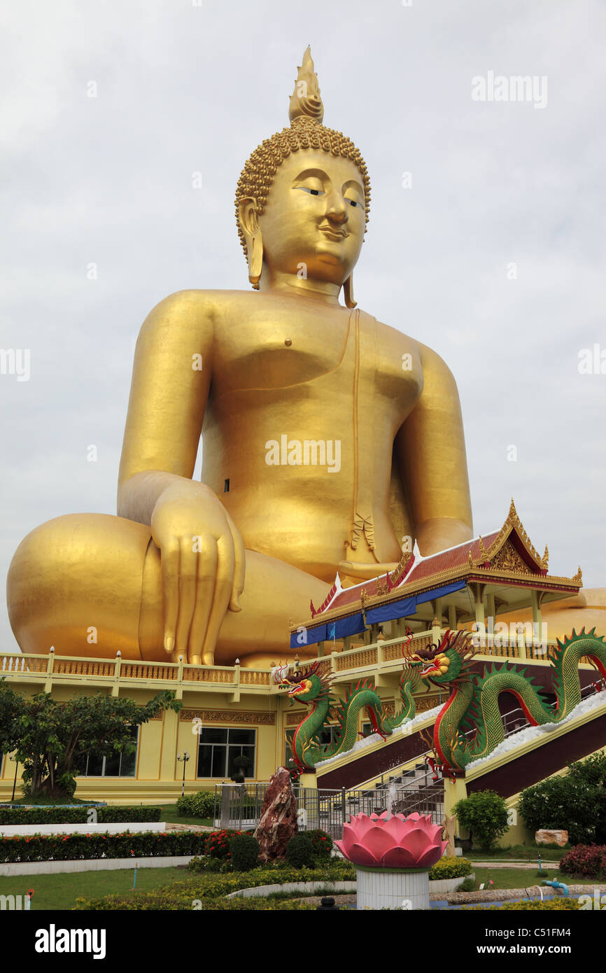 Big Buddha à Wat Muang Temple, Centre de la Thaïlande, d'Ang Thong Banque D'Images