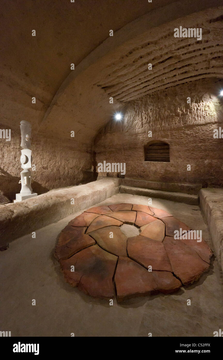 Italie - la galerie d'art unique MUSMA logés dans des grottes le site de l'UNESCO, le Sasso le Dodici Lune de Matera. Banque D'Images