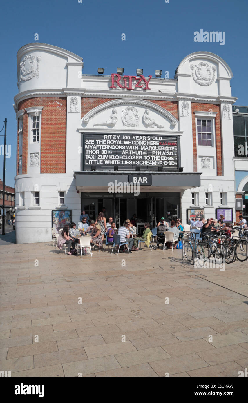 Le Ritzy Cinema, un bar et un café, Brixton, dans le sud de Londres, au Royaume-Uni. Banque D'Images