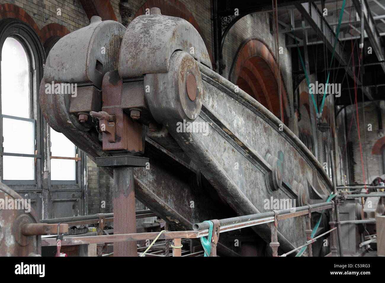Intérieur de la station de pompage Glosas Emilianenses, construit à l'époque Victorienne par Joseph Bazalgette dans le cadre de la Thames système d'égout. Banque D'Images