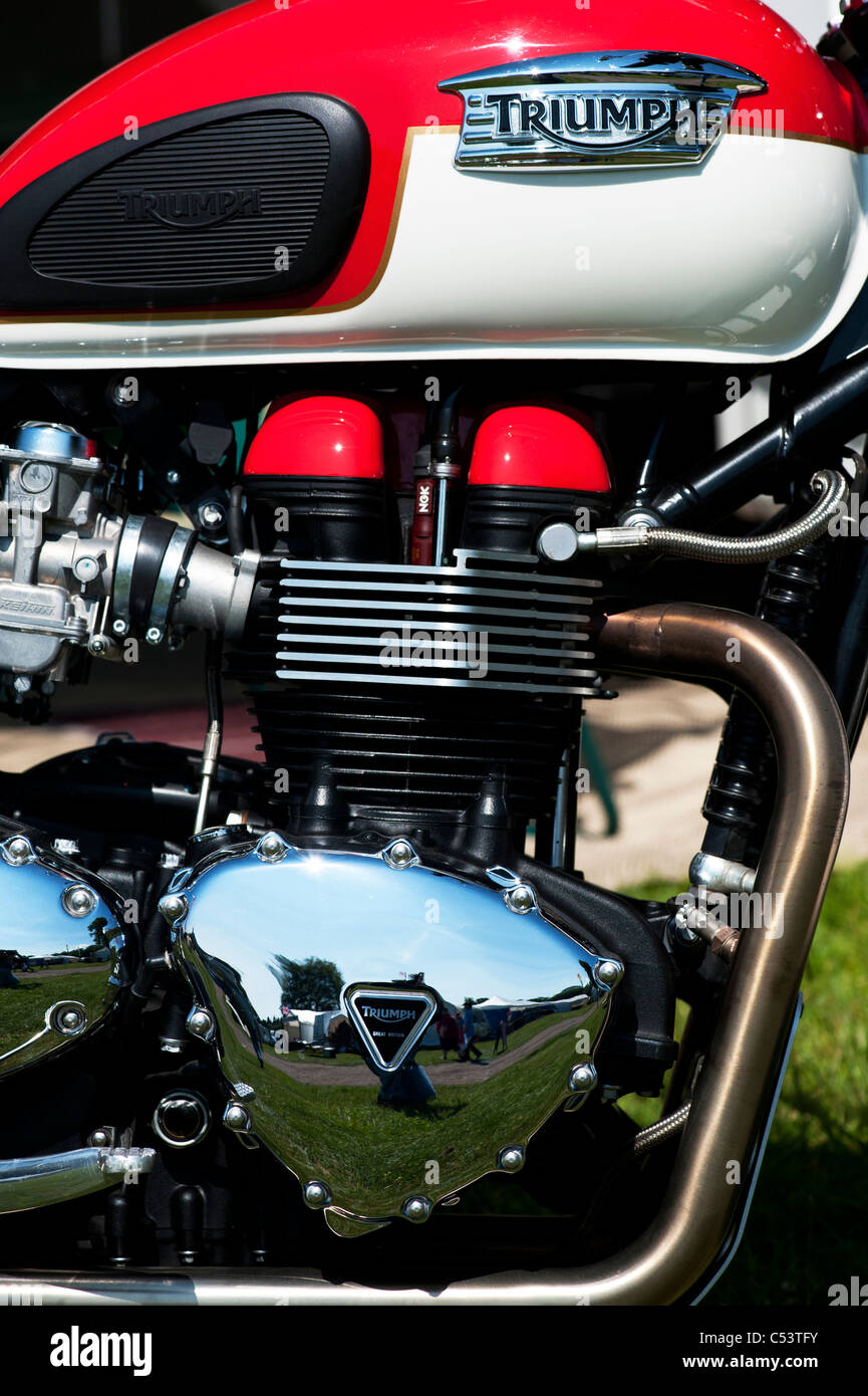 2011 Triumph BONNEVILLE moto. Moto classique britannique Banque D'Images
