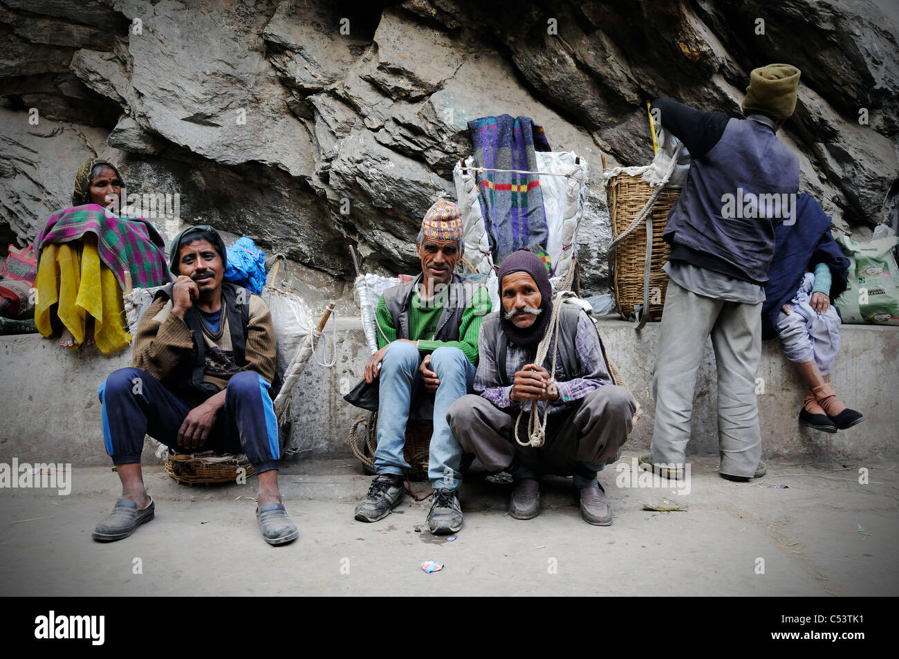 Scènes dans Gaurikund, le début de la randonnée jusqu'à l'Hindu Temple à Kedarnath Banque D'Images