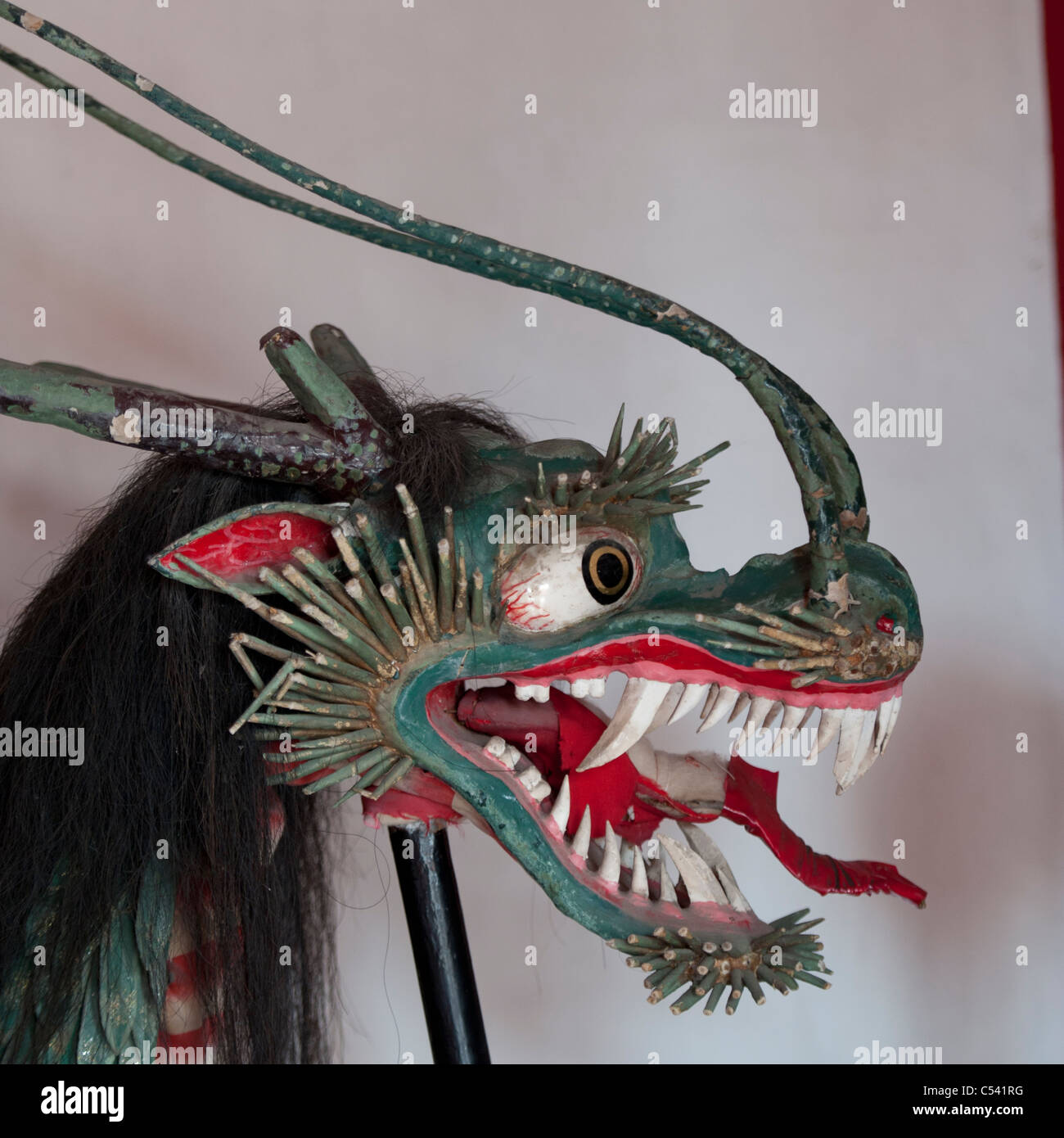 Dragon sculpture au Musée d'histoire chinoise, Confucius Shrine, Nagasaki, Japon Banque D'Images