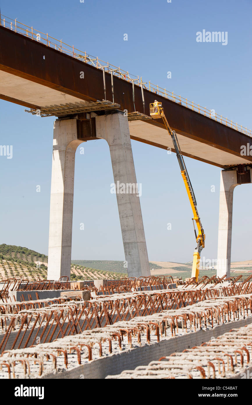 Une liaison ferroviaire à grande vitesse en cours de construction entre Antequera et Grenade en Andalousie, espagne. Banque D'Images