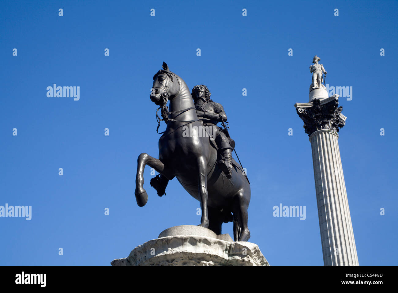 Londres - l'amiral Nelson et le Roi Charles I colonne Trafalgar square - détail Banque D'Images