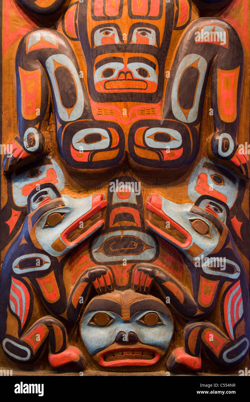 Close-up d'un totem, le parc historique national de Sitka, Sitka, l'île Baranof, Alaska, USA Banque D'Images