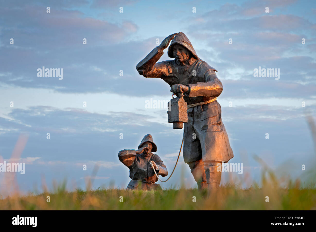 Les Pays-Bas, l'île d'Ameland, Hollum, appartenant à des îles de la mer des Wadden. Unesco World Heritage Site. Statue. Banque D'Images